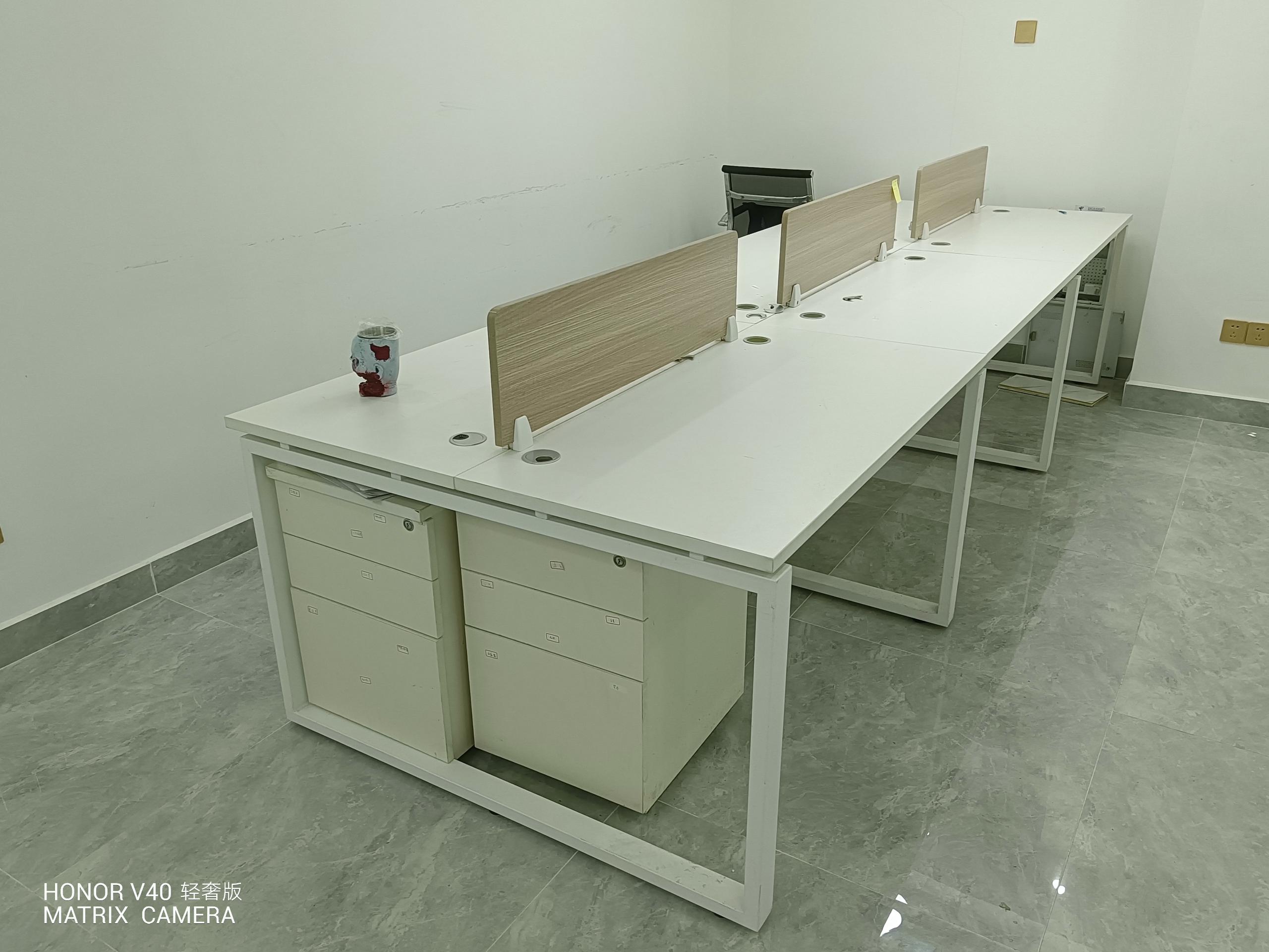 深圳直条办公桌回收价格