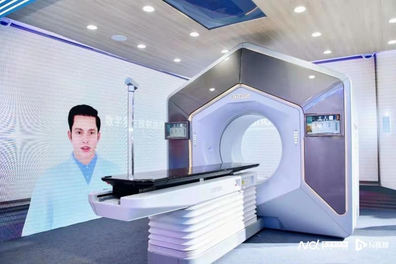 南方都市报|智能化调控放射靶区，华南首台“自适应调整”放疗设备来了