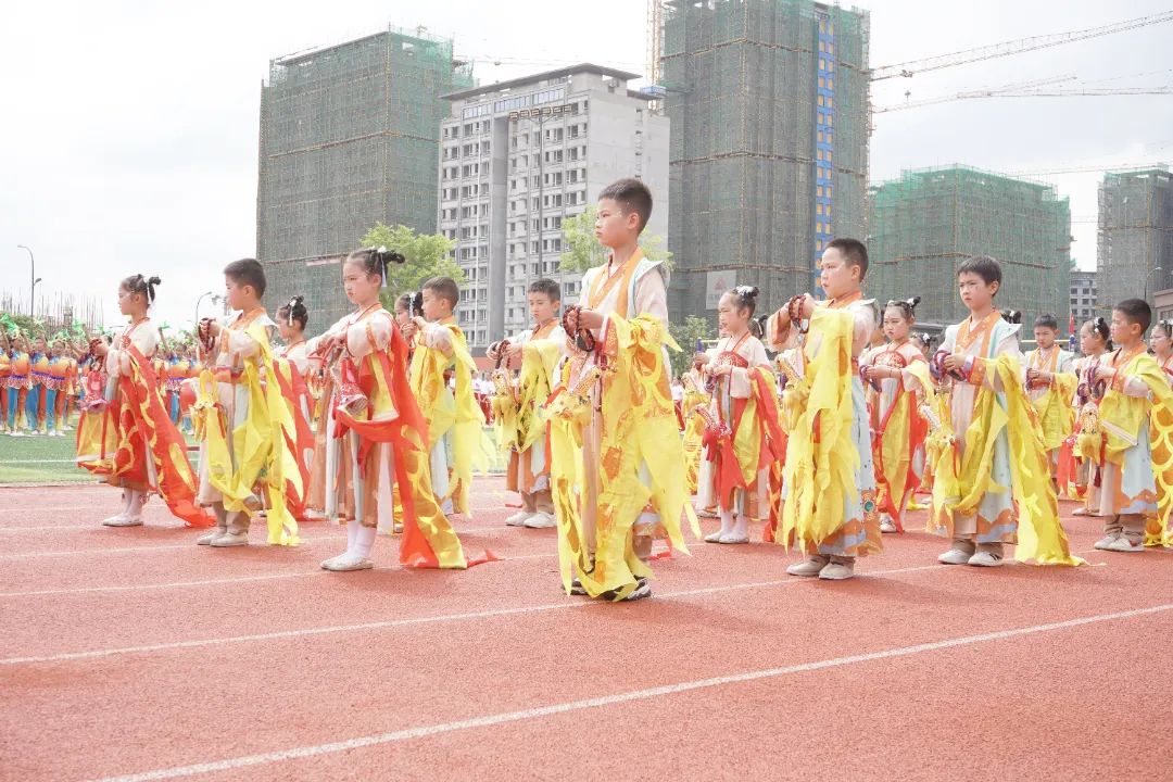 朝气蓬勃，满怀“信”心——请您查收成都王府学校五月校长来信