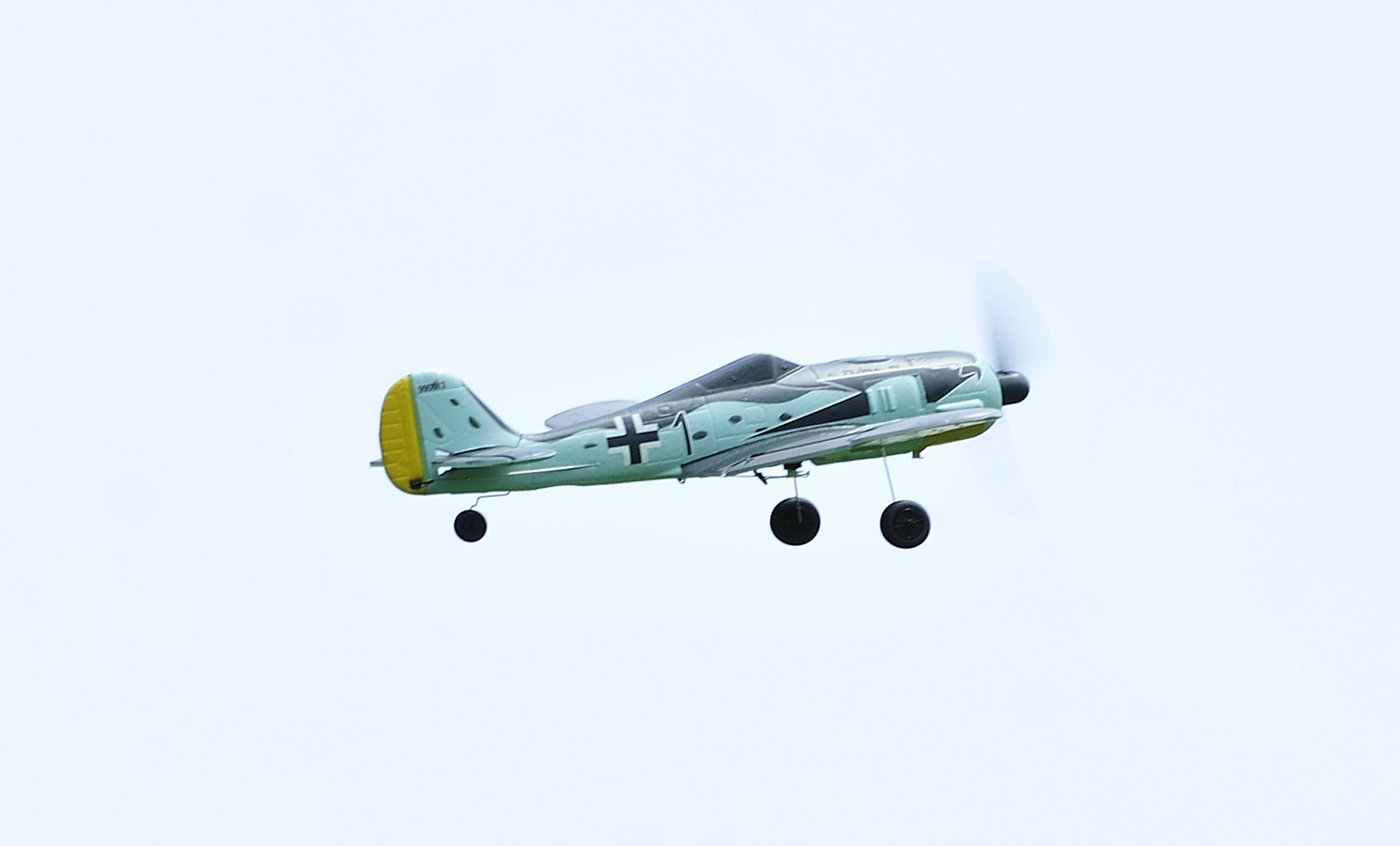 TOP RC HOBBY 402MM MINI FW190