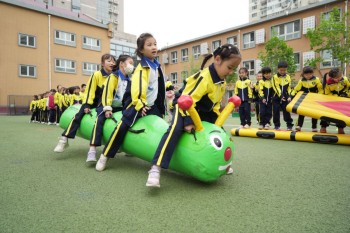 石油附小一二年级趣味运动会圆满落幕