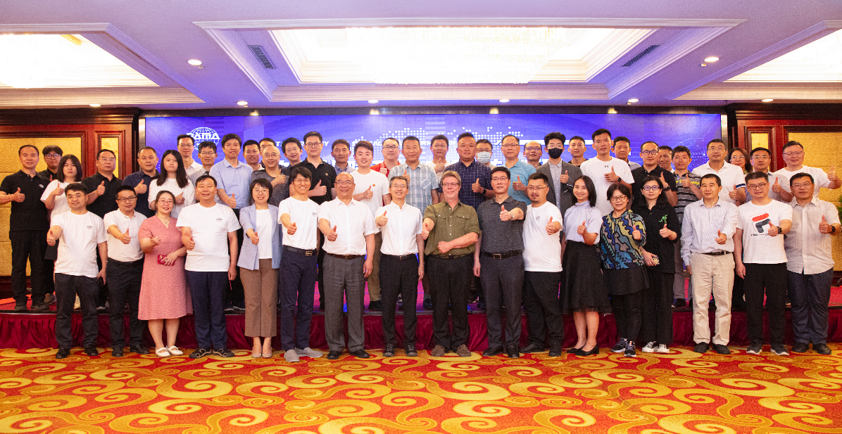 DAMA中国北京分会正式成立，郑保卫携手行业领袖共启数据治理新征程