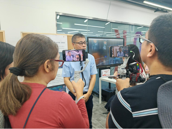 菲律宾主流媒体记者团探访讯飞幻境，感叹中国科技实力令人侧目