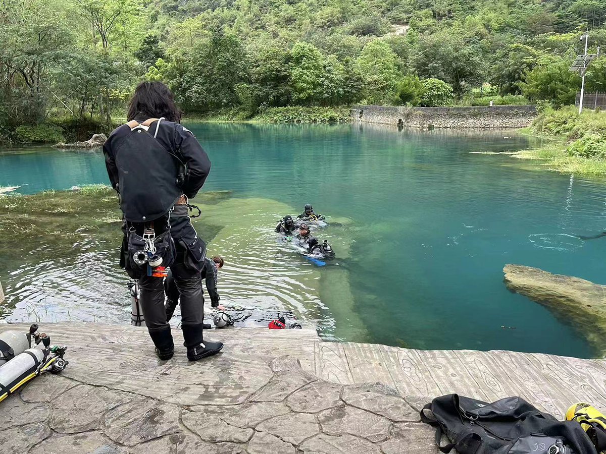 277.4M Cave Diving record Asia Han Ting