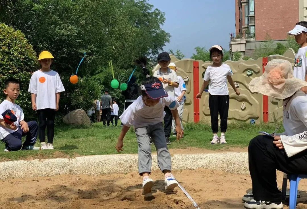 幼儿园里的“奥林匹克”运动会