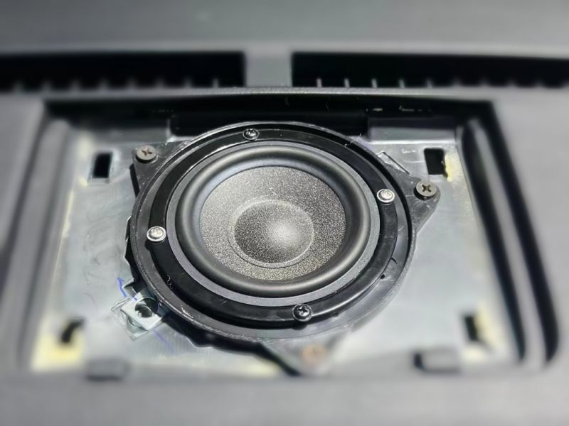  从DSP功放到低音炮，一起揭秘雷克萨斯RX300的发烧级音响升级配置！