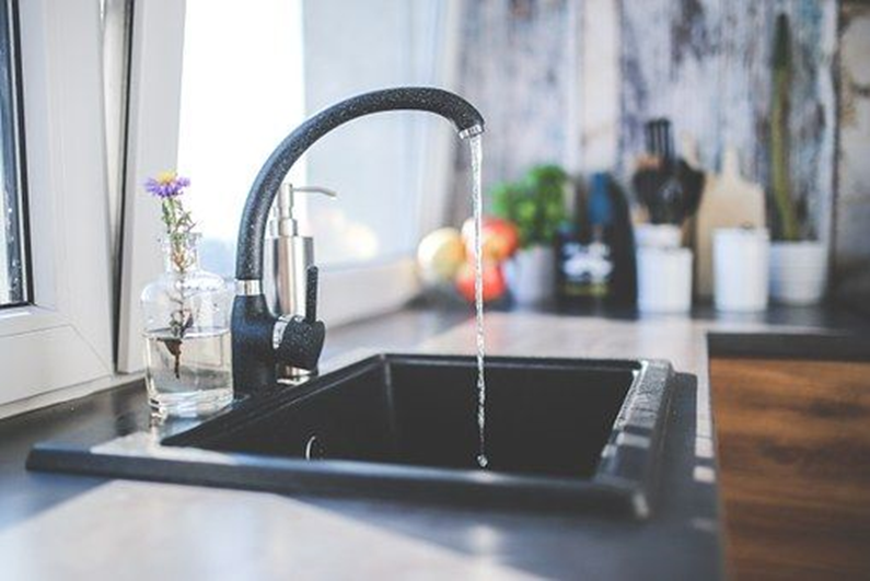  新房装修如何确保家庭安全健康用水