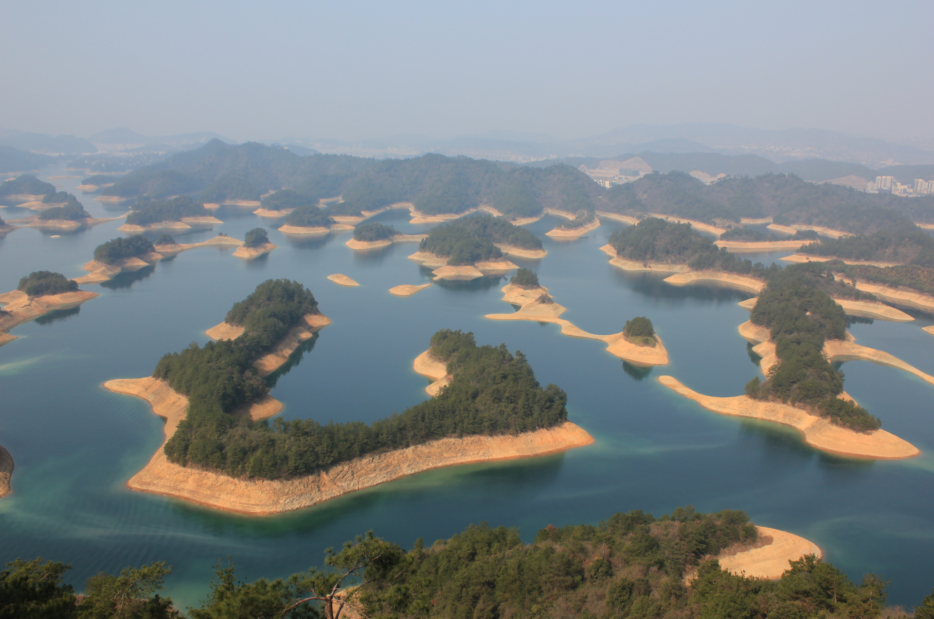 Dive sites: Qiandao Lake / Xin'anjiang Reservoir