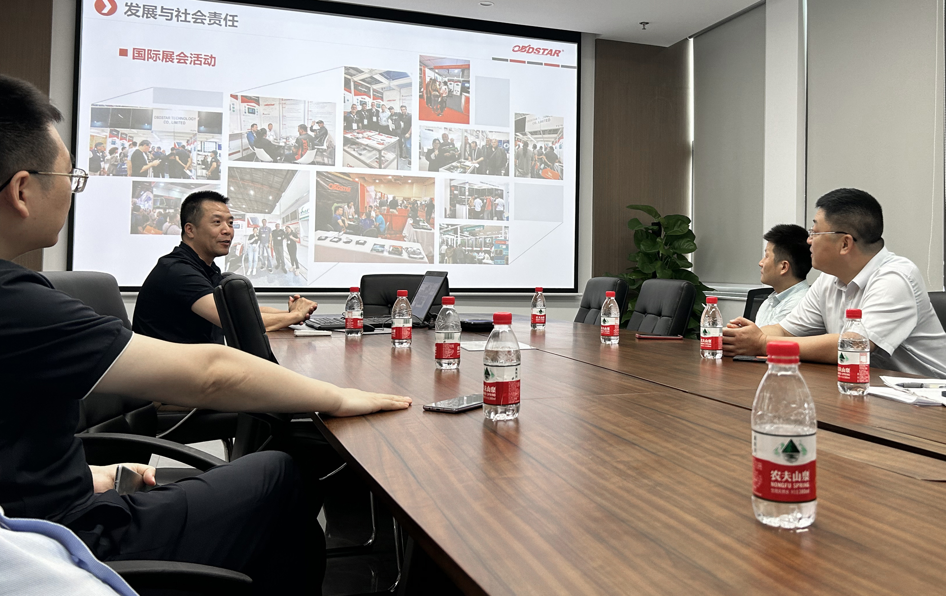 Shiyan Street Office leaders visited OBDSTAR