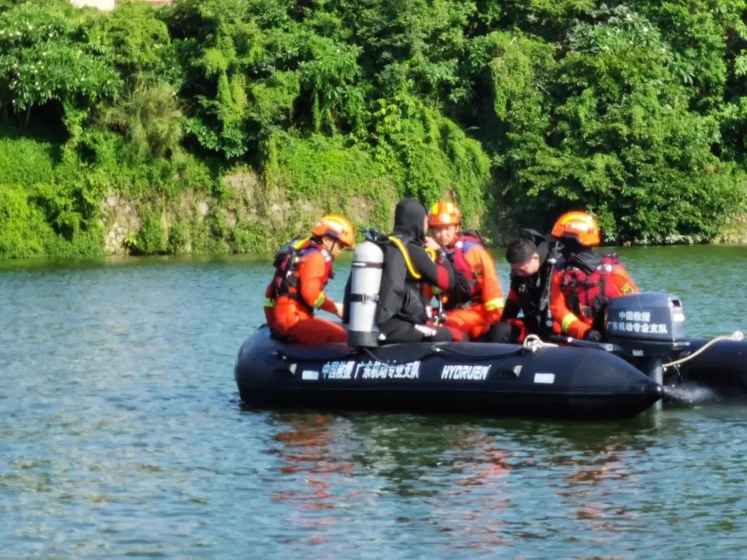 Public Safety Diving - Water Rescue and Recovery