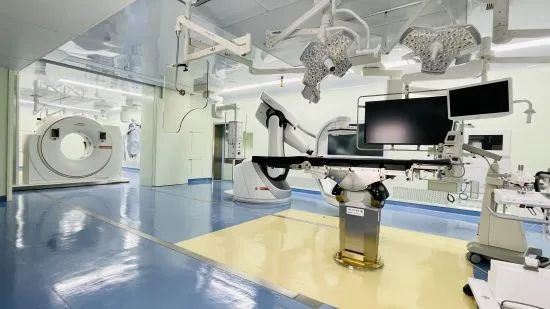 上海岳阳医院新门诊综合楼投入使用 国内最长CT导轨的复合手术室亮相
