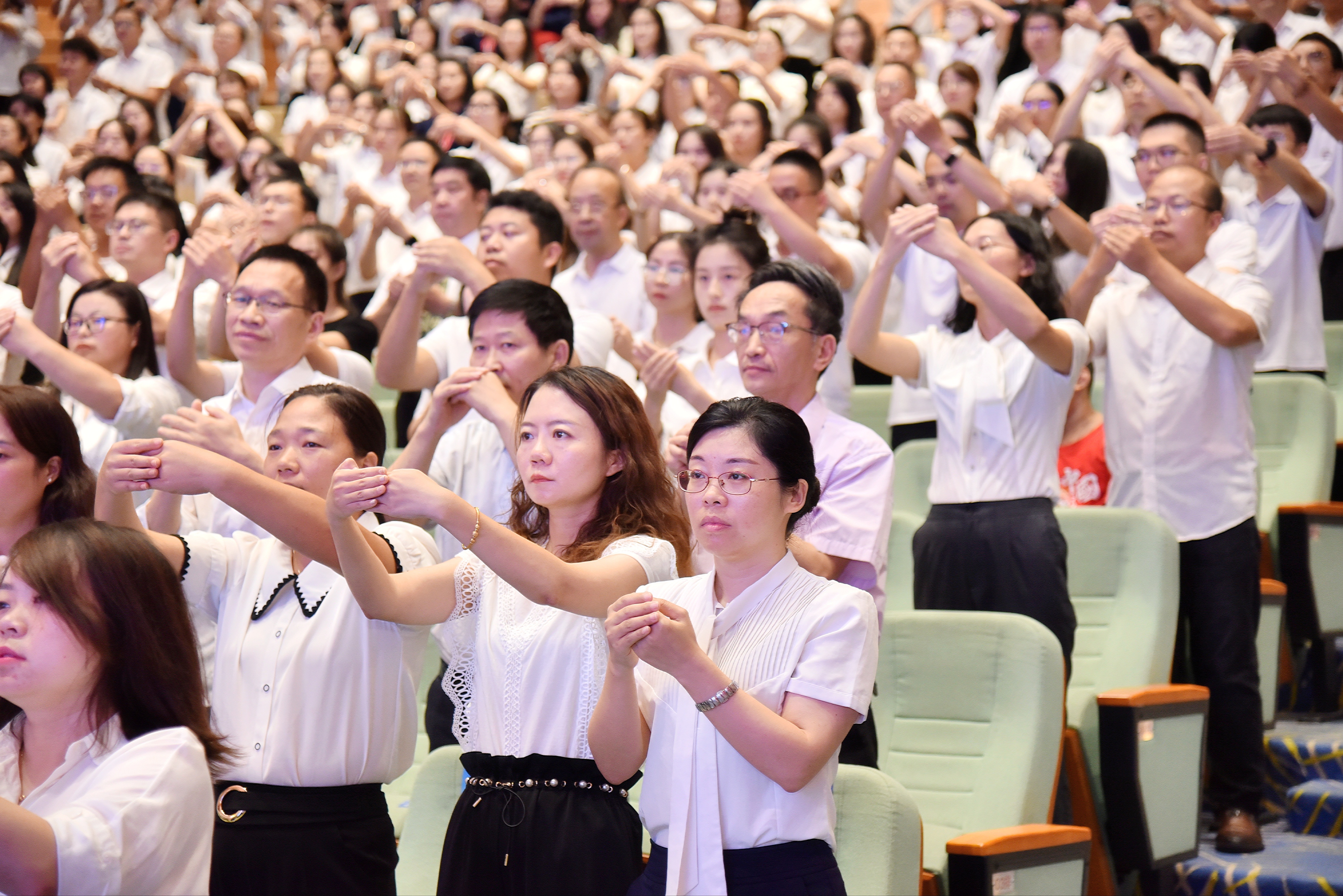 学高为师 身正为范 | 教师节，新川交出“强国有我”答卷