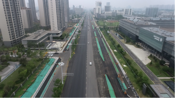 中国光谷“智能网联中轴线”高新二路示范段（豹溪路-未来三路）建设项目工程总承包（EPC）