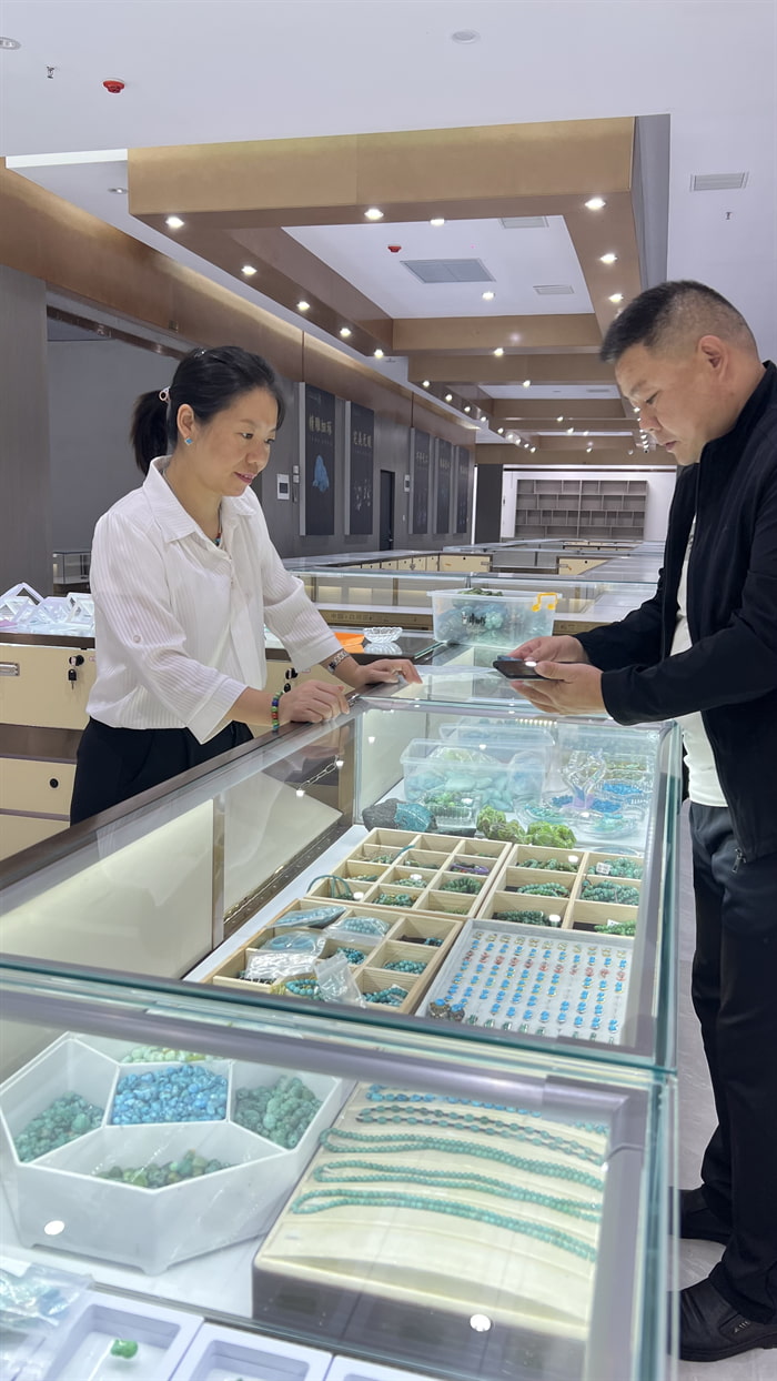 平台化运营、一站式配套、0租金入驻——陕西白河绿松石国际交易市场9.28扬帆启航 平台化运营、一站式配套、0租金入驻——陕西白河绿松石国际交易市场9.28扬帆启航