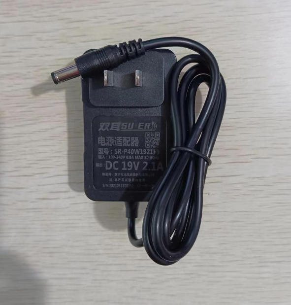 双耳19V2.1A墙插 5.5*2.5口电源适配器