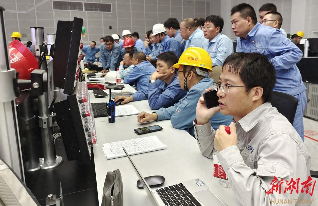 巴陵石化己内酰胺搬迁升级项目 双氧水装置一次开车成功