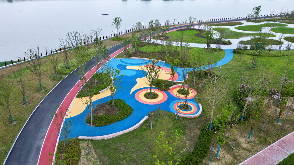 襄阳江滩二期已腾退区域儿童区及网球场项目