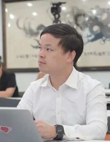 段和段动态 | 我所孟荻主任主持深圳律协“如何以法官思维高效精准查询法条和类案”主题讲座