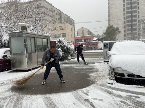 抵御嚴寒 鏖戰(zhàn)風雪