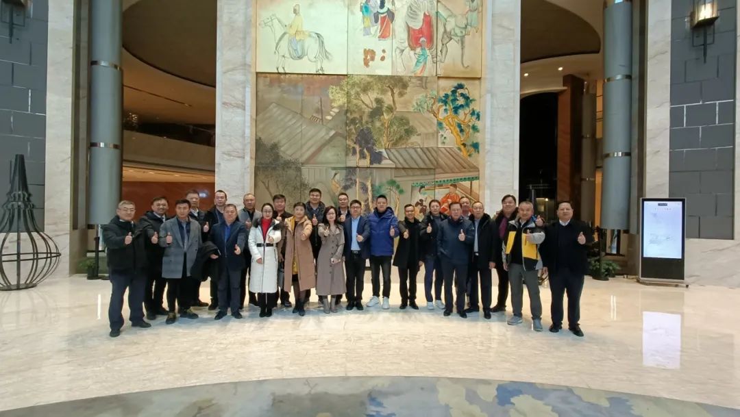 集团董事局主席金位海赴新疆乌鲁木齐市参观考察