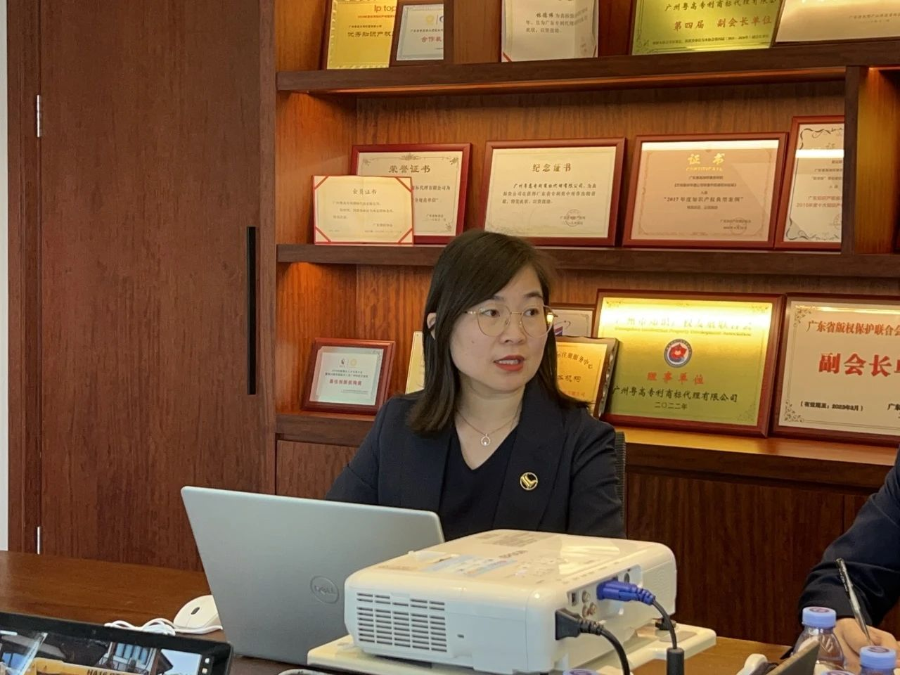 四川省专利代理师协会一行莅临粤高交流调研