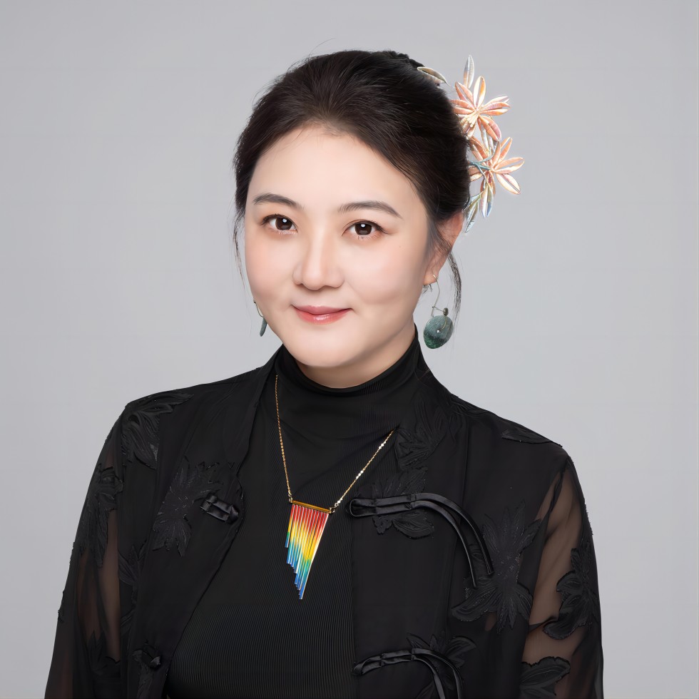 徐婕，一个充满情怀主义的珠宝设计师