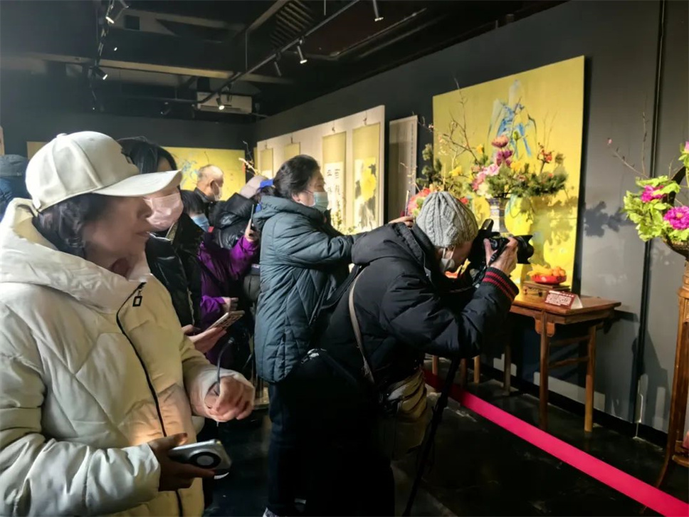 6个非遗团队的50件作品集中亮相，北京这一插花展尽显岁朝之美