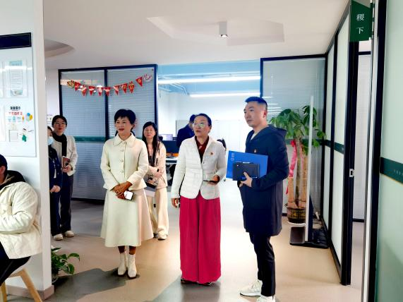 党建共融，携手前行——湖北省对外科技交流中心领航，四方携手共筑党建新篇章