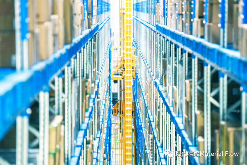 How has the Intelligent Construction of Warehousing Developed in the Pharmaceutical Industry?