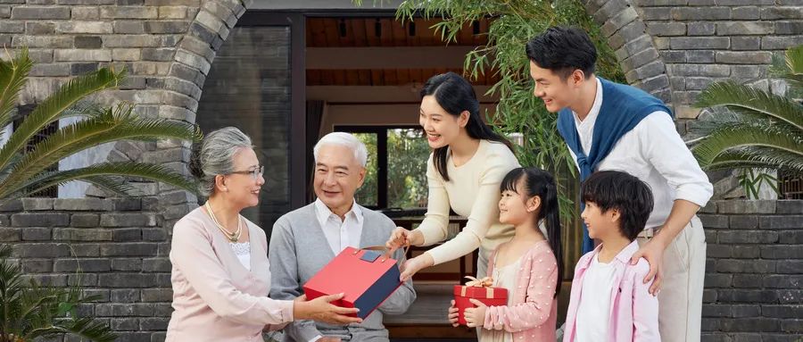 生前过户还是离世继承？房产怎么留给后代最妥当？
