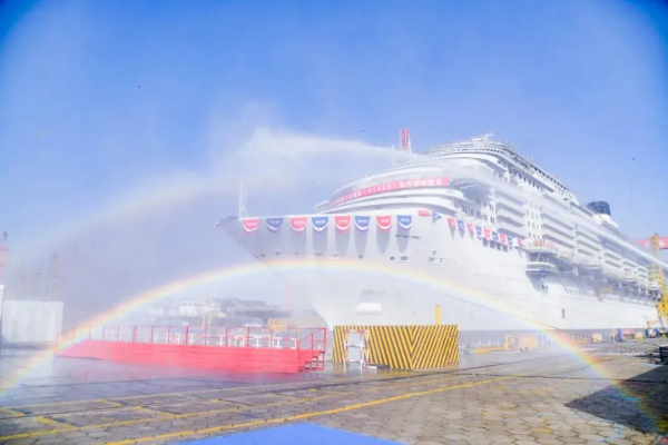 HBM Attends Floating Ceremony in Dock of First Domestic Large Cruise Ship