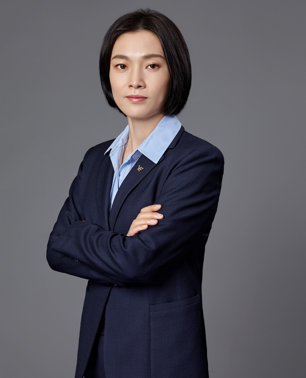 刘艳女士（短信特邀9大平台集团首席运营官、首席人力资源官，短信特邀9大平台交通董事长）