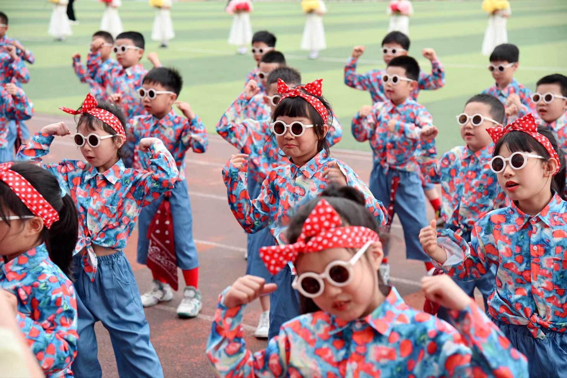 小学部举行春季运动会，尽显艺术魅力