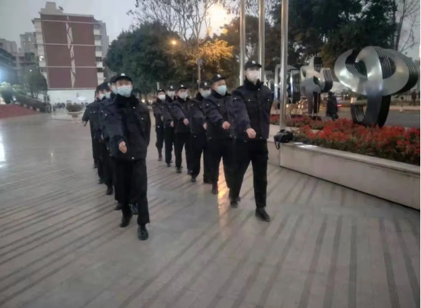 派驻新保安项目的保安队长要学会制订一套符合项目需要的应急预案