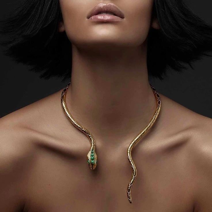 揭秘蛇珠宝的神秘魅力 古老传说与时尚潮流的完美融合
