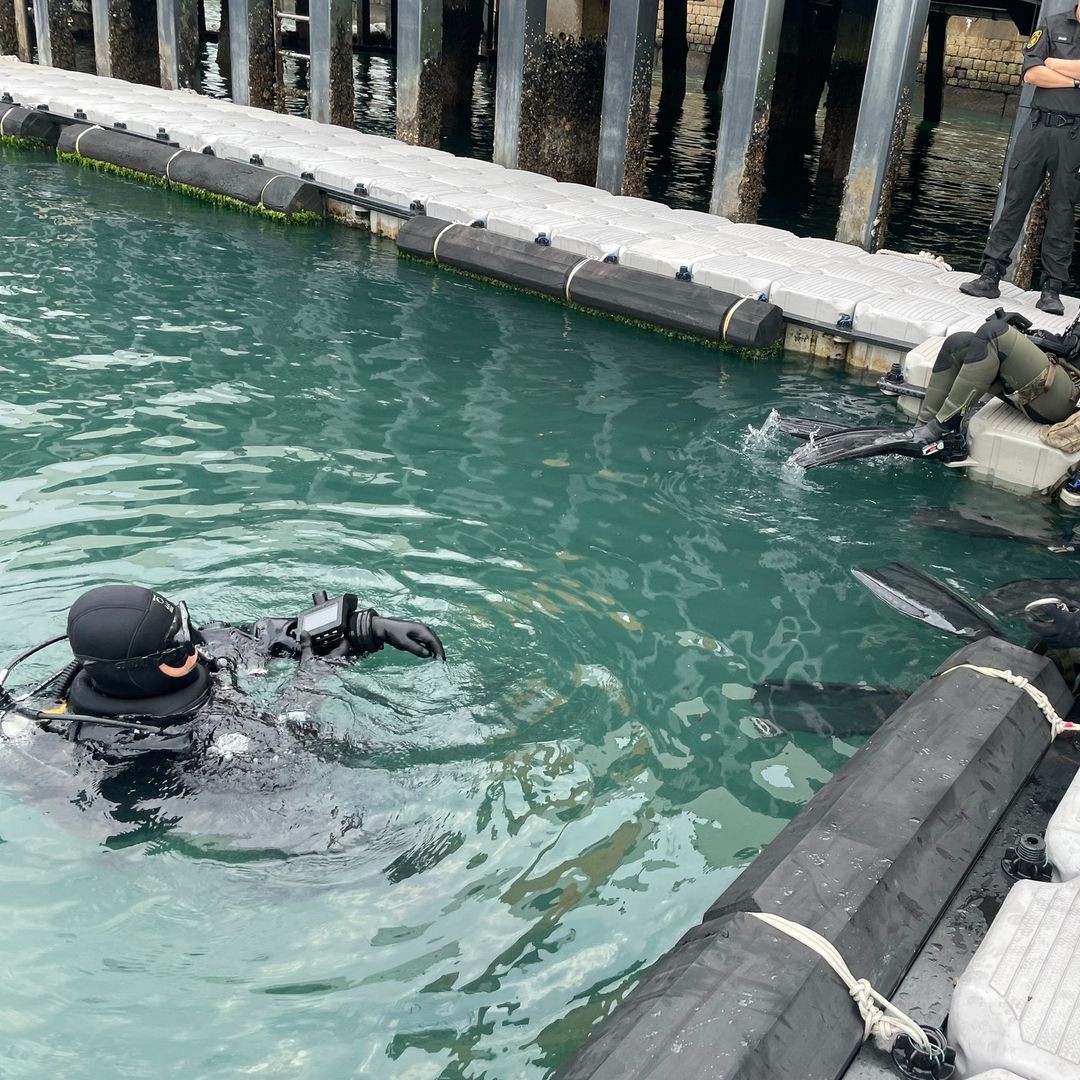 Police Dive Units Enhance Safety with Diver Tracking System