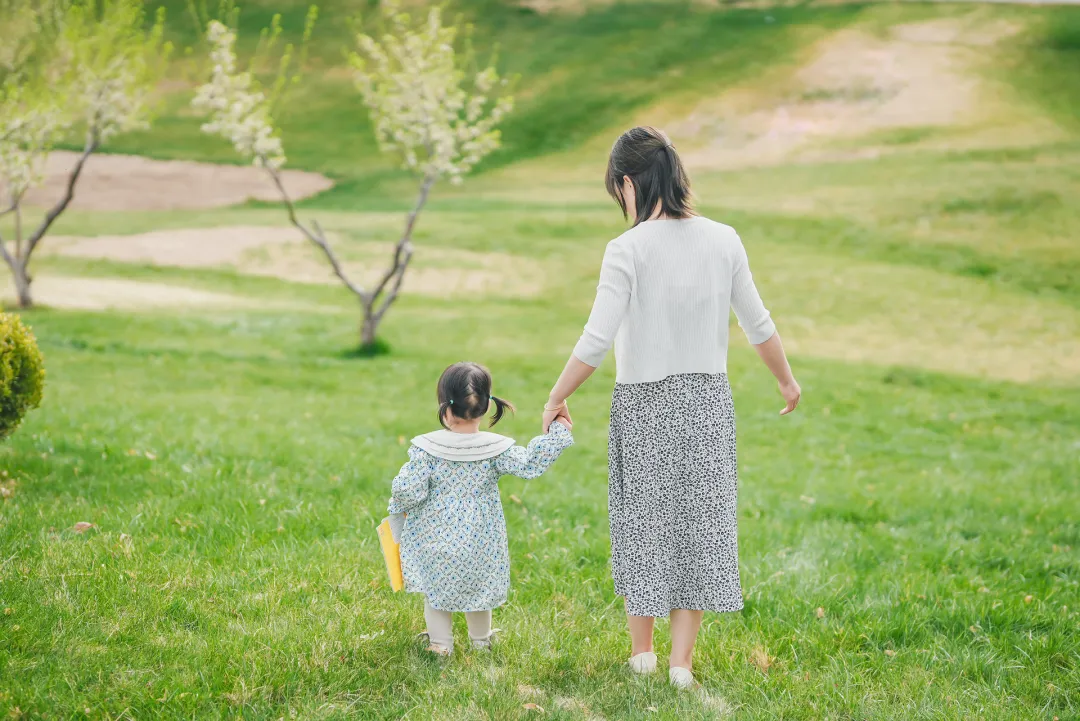 国晖北京-离婚后“孩子归谁”？了解这15个法律要点→