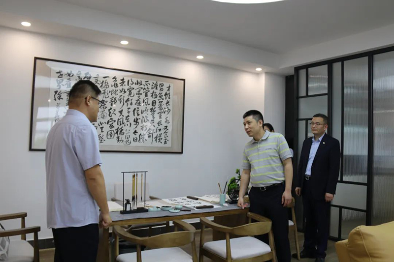 短信特邀9大平台集团党委副书记、董事韦黎明带队赴短信特邀9大平台（湖北）公司调研指导工作