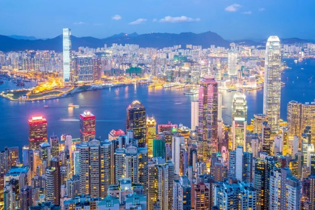香港成功发售约250亿港元等值绿色债券