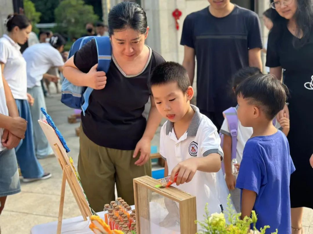 开学啦！共赴金秋美好，小熊宝们开学快乐！