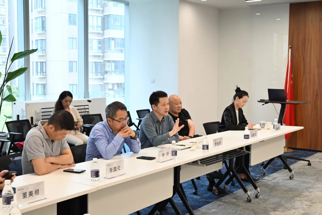 动态 | 普世万联张亮律师赴西藏日喀则锻炼欢送会成功举办