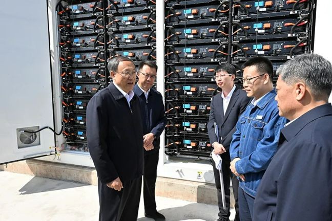 宁夏自治区党委书记李邑飞调研欧博abg能源加入建设的泾源100MW/200MWh共享储能项目