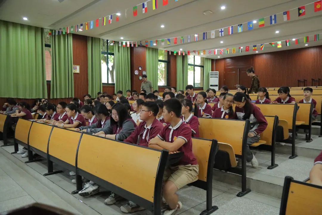 你好，初中生活 ——成都王府初一年级适应性讲座圆满落幕