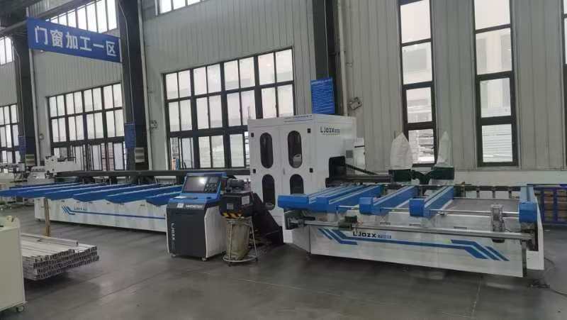 新品登场,共赢未来 -------上海金冠幕墙海宁基地产线升级暨大罡智能新品推荐会 新品登场,共赢未来 -------上海金冠幕墙海宁基地产线升级暨大罡智能新品推荐会