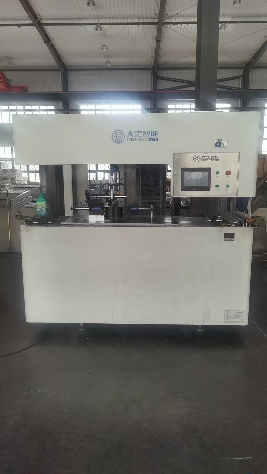 新品登场,共赢未来 -------上海金冠幕墙海宁基地产线升级暨大罡智能新品推荐会 新品登场,共赢未来 -------上海金冠幕墙海宁基地产线升级暨大罡智能新品推荐会
