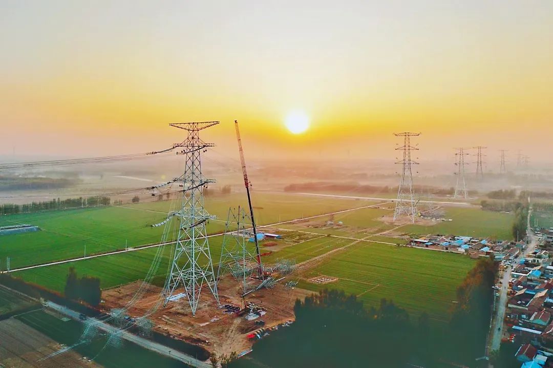 德鄆高速電力遷改工程1000kV 臺泉 I/II 線順利通過驗收送電