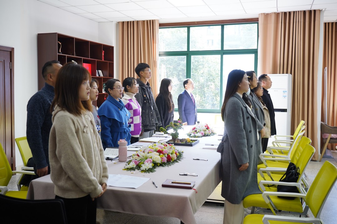 红色接力 活力满格 续写辉煌 ——记成都王府外国语学校党支部换届选举