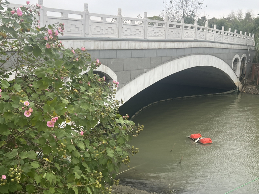 组建“水陆空”高科技战队 “全方位”守卫东湖水环境