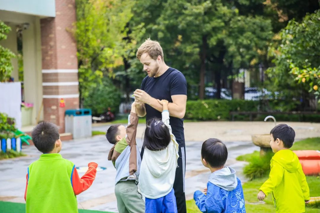 为什么一定要学好英语？这是我听到的最好的答案！！