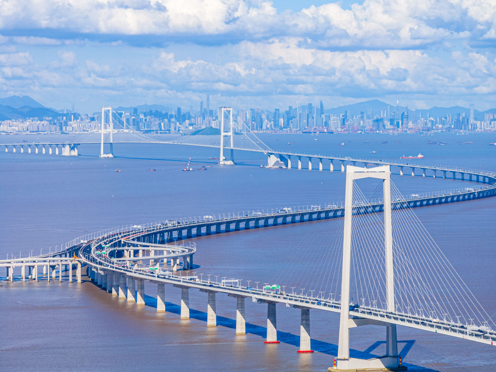 乘长风破万里浪——以习近平同志为核心的党中央引领中国式现代化迈出新的坚实步伐 乘长风破万里浪——以习近平同志为核心的党中央引领中国式现代化迈出新的坚实步伐
